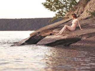 Eroottinen videokeskustelu AURA-KISS