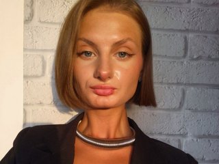 Eroottinen videokeskustelu AuroraRow