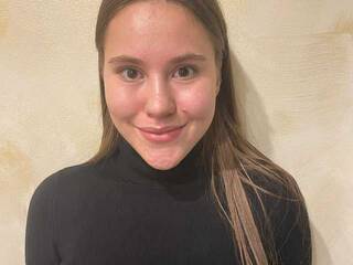 Eroottinen videokeskustelu AurorraMelody