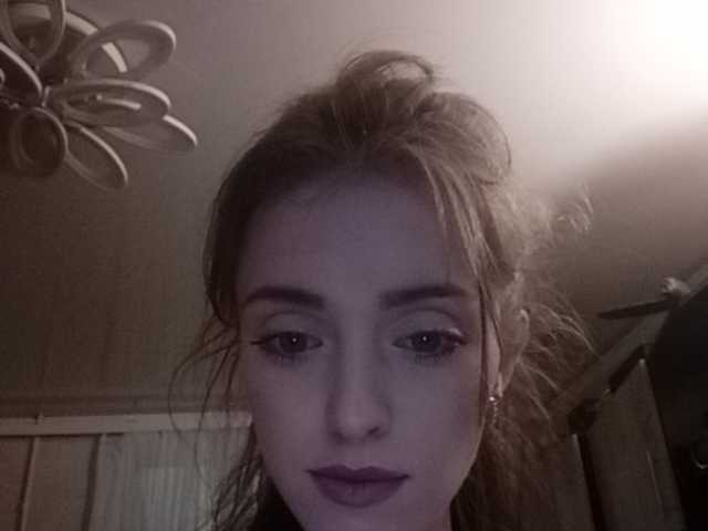 Lähettää kuvakaappauksia b1ToorBoPussy