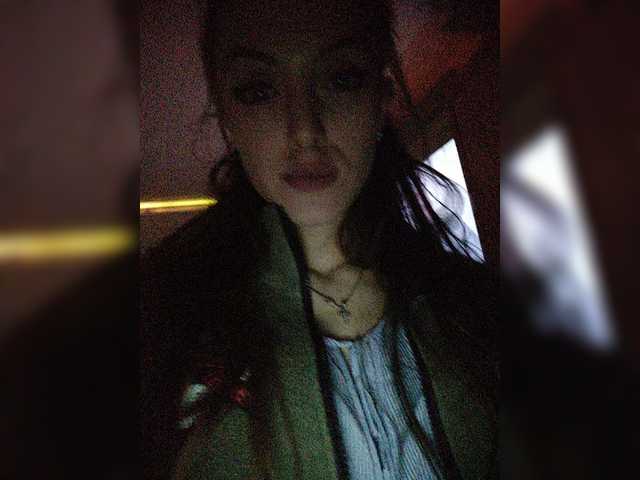 Lähettää kuvakaappauksia b1ToorBoPussy