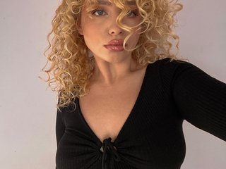 Eroottinen videokeskustelu baby-dolll