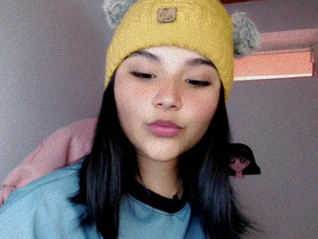 Lähettää kuvakaappauksia BabyAsianX0