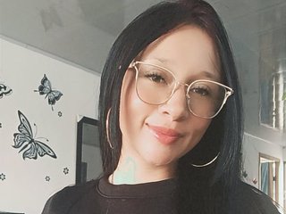Eroottinen videokeskustelu BABYDOL-TAY