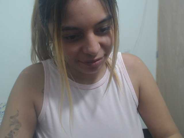 Lähettää kuvakaappauksia Sexycouple252