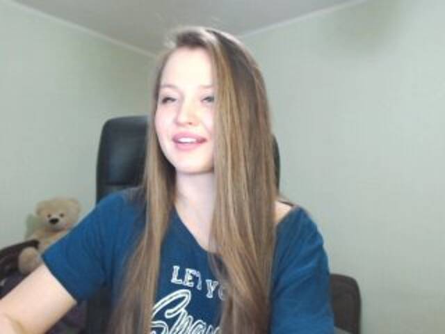 Lähettää kuvakaappauksia _YoungGirl_