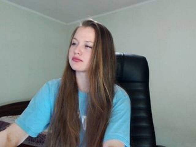 Lähettää kuvakaappauksia _YoungGirl_