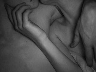 Eroottinen videokeskustelu Debauchery-