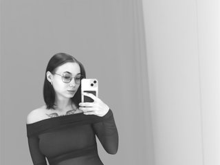 Eroottinen videokeskustelu BattyHils