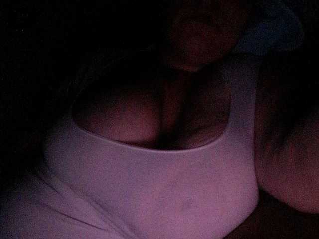 Lähettää kuvakaappauksia BBWsexiri77