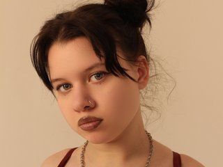 Eroottinen videokeskustelu BeeLili