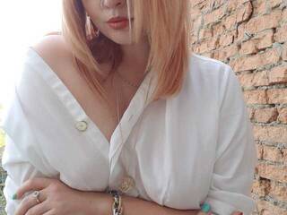 Eroottinen videokeskustelu Beginning