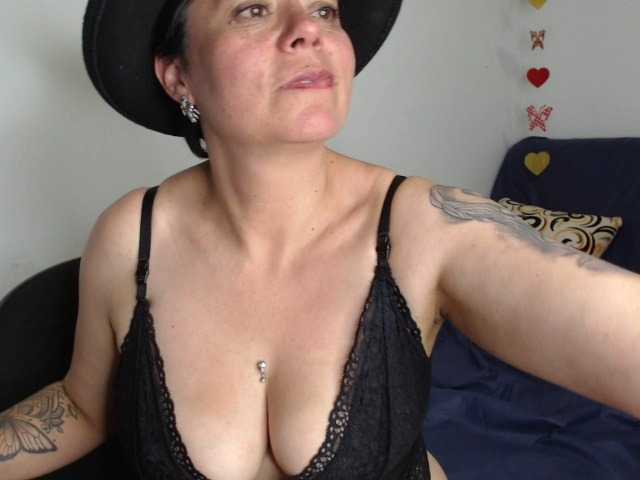 Lähettää kuvakaappauksia bella-devil