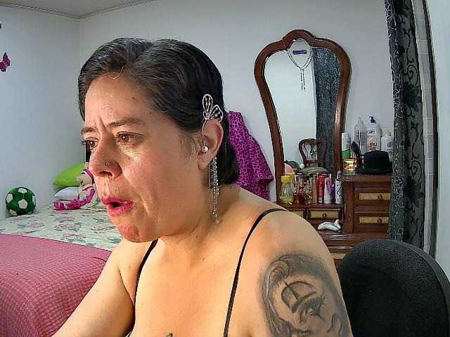 Lähettää kuvakaappauksia bella-devil