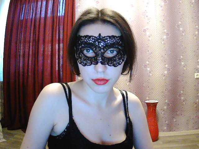 Lähettää kuvakaappauksia Bella-hadid