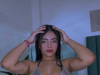 Eroottinen videokeskustelu BellaaFox