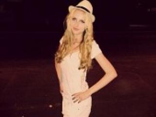 Eroottinen videokeskustelu bellapuella