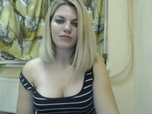 Lähettää kuvakaappauksia BellyBella