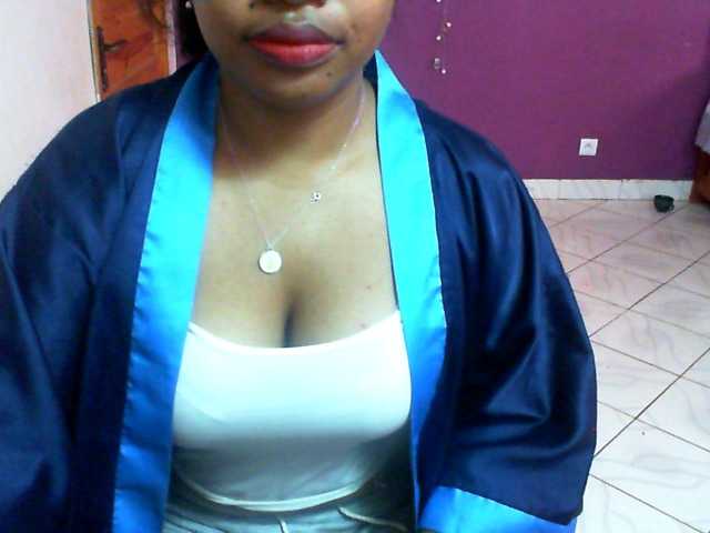 Lähettää kuvakaappauksia BethJoyX