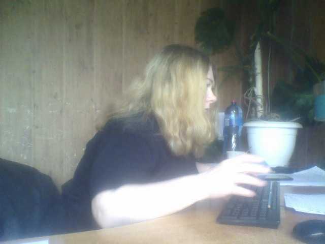 Lähettää kuvakaappauksia bigboobsss99