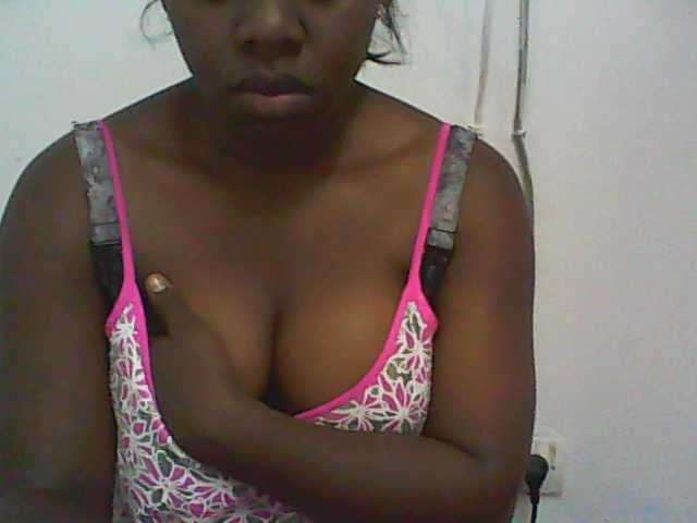 Kuvat black-boobs69 hello guys!! flash 20 tkn,naked 70tkn,Take me to Private Chat and I’m all yours