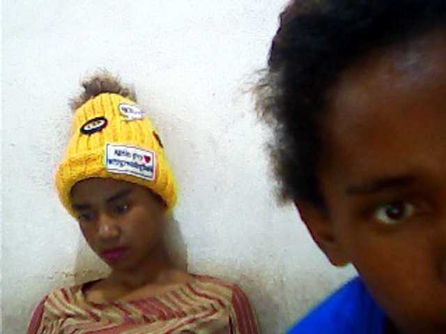 Lähettää kuvakaappauksia Black-Doubles