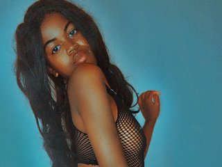 Eroottinen videokeskustelu BlackGirl95