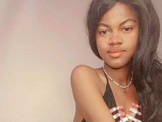 Eroottinen videokeskustelu BlackGirl95
