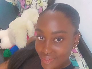 Eroottinen videokeskustelu BlackkGoddes