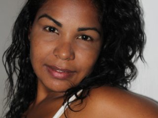 Kuva profiilista blacklatinaa