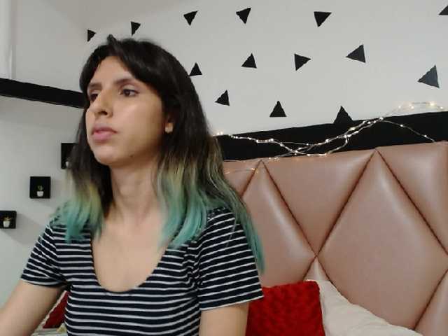 Lähettää kuvakaappauksia Blair83