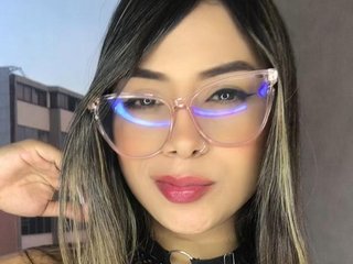 Eroottinen videokeskustelu BlairFoster