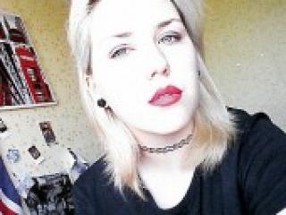 Eroottinen videokeskustelu blondaalina