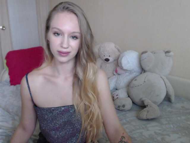 Kuvat BlondeAlice Hello! Im Alice, glad to see u here! Tip me for buzz my pussy! Take me in my pvt show first! Muah!