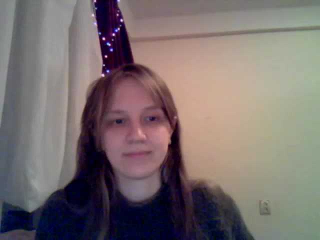 Lähettää kuvakaappauksia LiaMystery