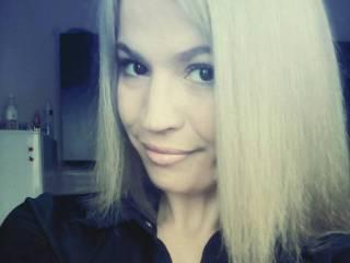 Kuva profiilista blondestar