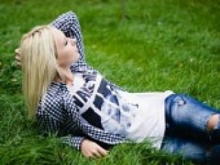 Kuva profiilista blondibarbi