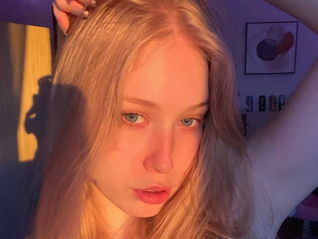 Kuva profiilista blondieangelme