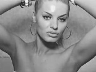 Eroottinen videokeskustelu blondiestar