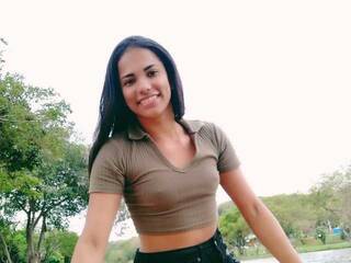 Eroottinen videokeskustelu MorenaGoldd