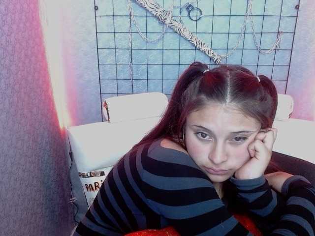 Lähettää kuvakaappauksia HellenWilliam