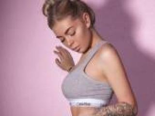 Eroottinen videokeskustelu bonyaboobs