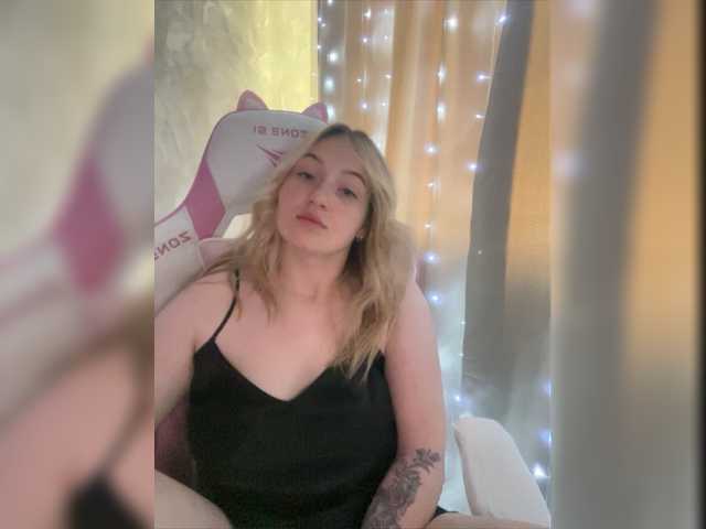 Lähettää kuvakaappauksia BoredGirl