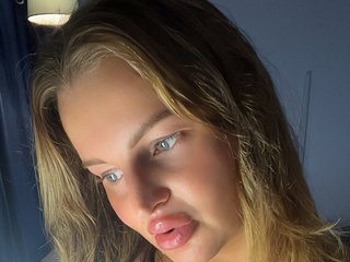 Eroottinen videokeskustelu BrattyMeaCulpa