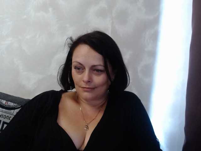 Kuvat BrendaORoyal Hey guys!:) Goal- #Dance #hot #pvt #c2c #fetish #feet #roleplay Tip to add at friendlist and for requests! I will take off a T-shirt