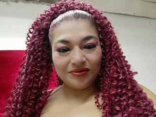 Eroottinen videokeskustelu BrianaSquirt