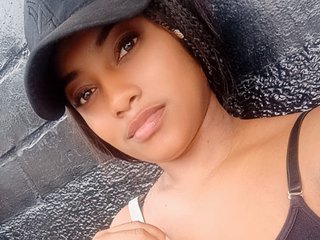 Eroottinen videokeskustelu BriannaFox