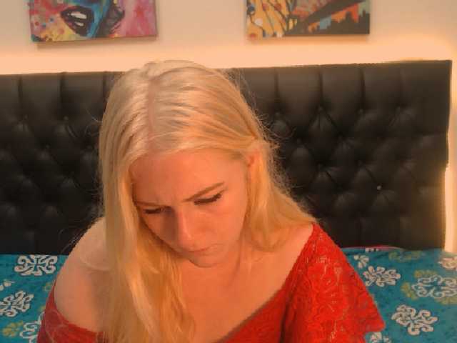 Lähettää kuvakaappauksia brithany-coll