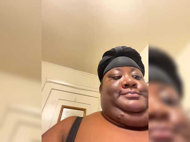 Lähettää kuvakaappauksia BrownBaddie