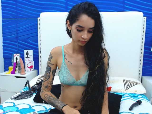 Kuvat BunnyCox Take my bra off 32 tks/ Twerking 36 tks/ Doggy view 69tks/ I will ride my toys at goal♥ #tattoo #petite #smallboobs #squirt #cum [399 tokens remaining]